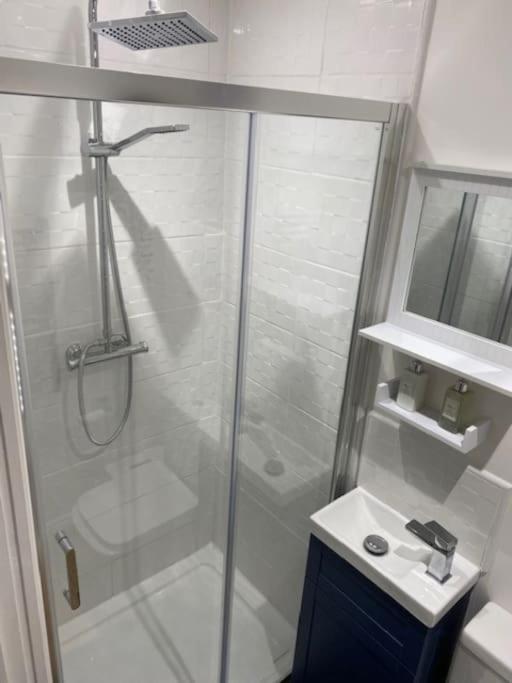 Stylish 1 Bedroom Studio Outdoor Area And Hot Tub Bournemouth Exteriör bild